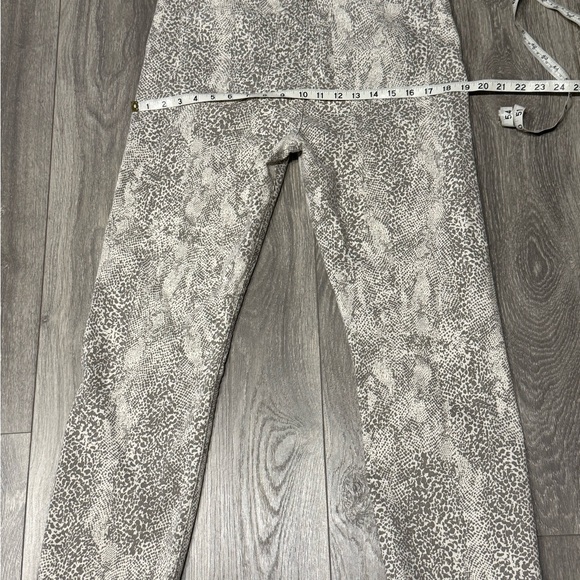 Ann Taylor Straight Leg Pants in Gray Snake Print - Picture 2 of 6